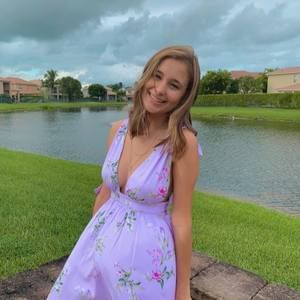 Meet your Posher, Jolie